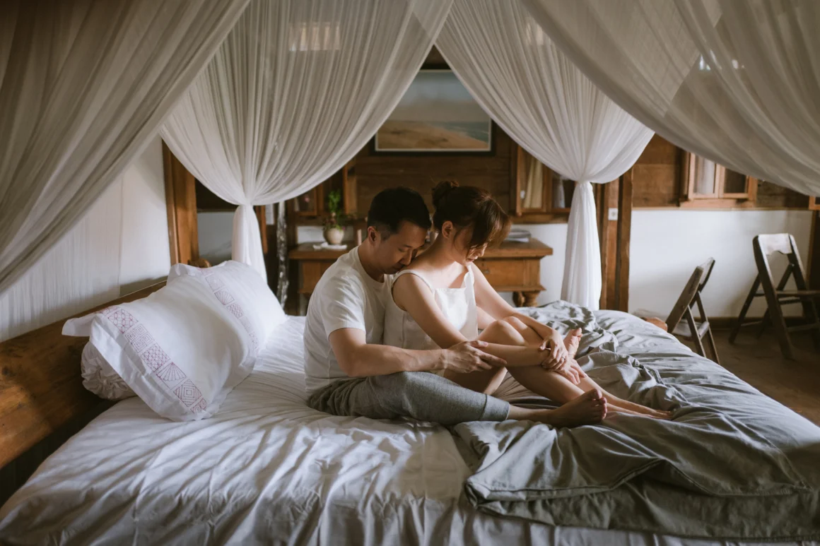 Steps to Make Canopy Bed Curtains