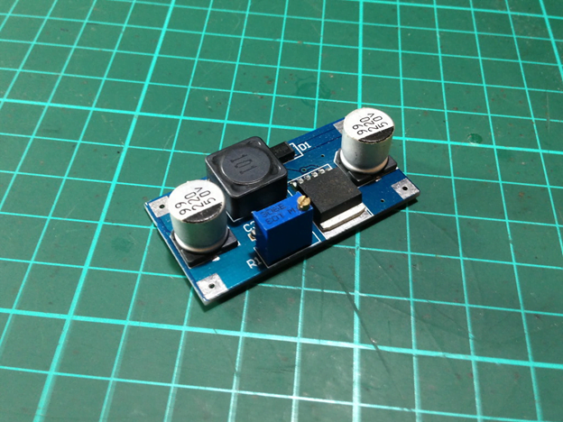 featured image - 7 Essential Tips for Buying Industrial DC-DC Converters