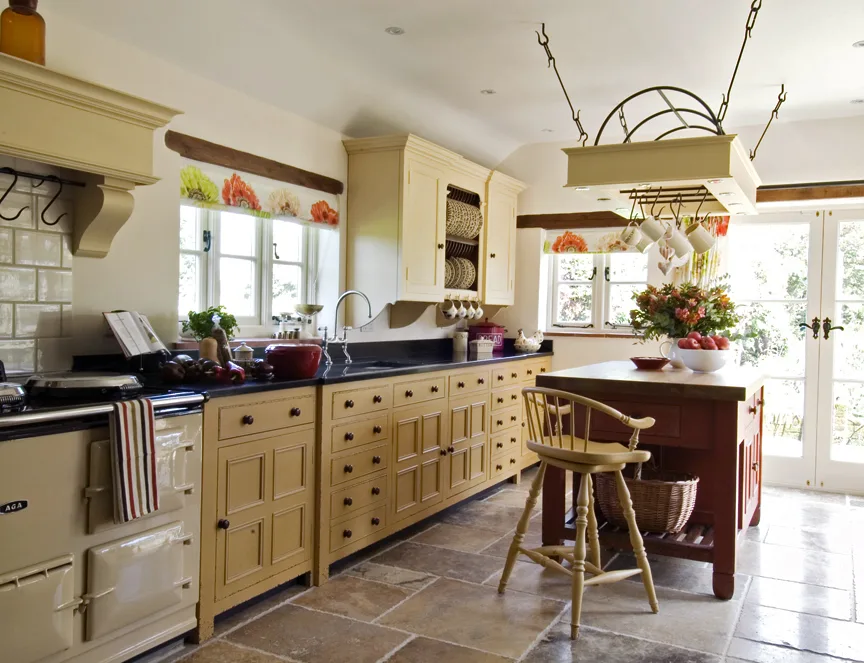 Making the Most of a Tiny Tuscan Kitchen