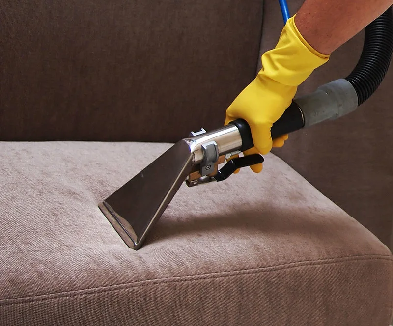 featured image - Pros and Cons of DIY vs Professional End of Tenancy Cleaning